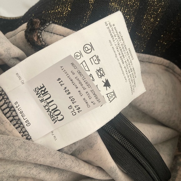 Versace Jeans Collection Women's Snake Print  crop top - Black and Brown - Picture 5 of 5